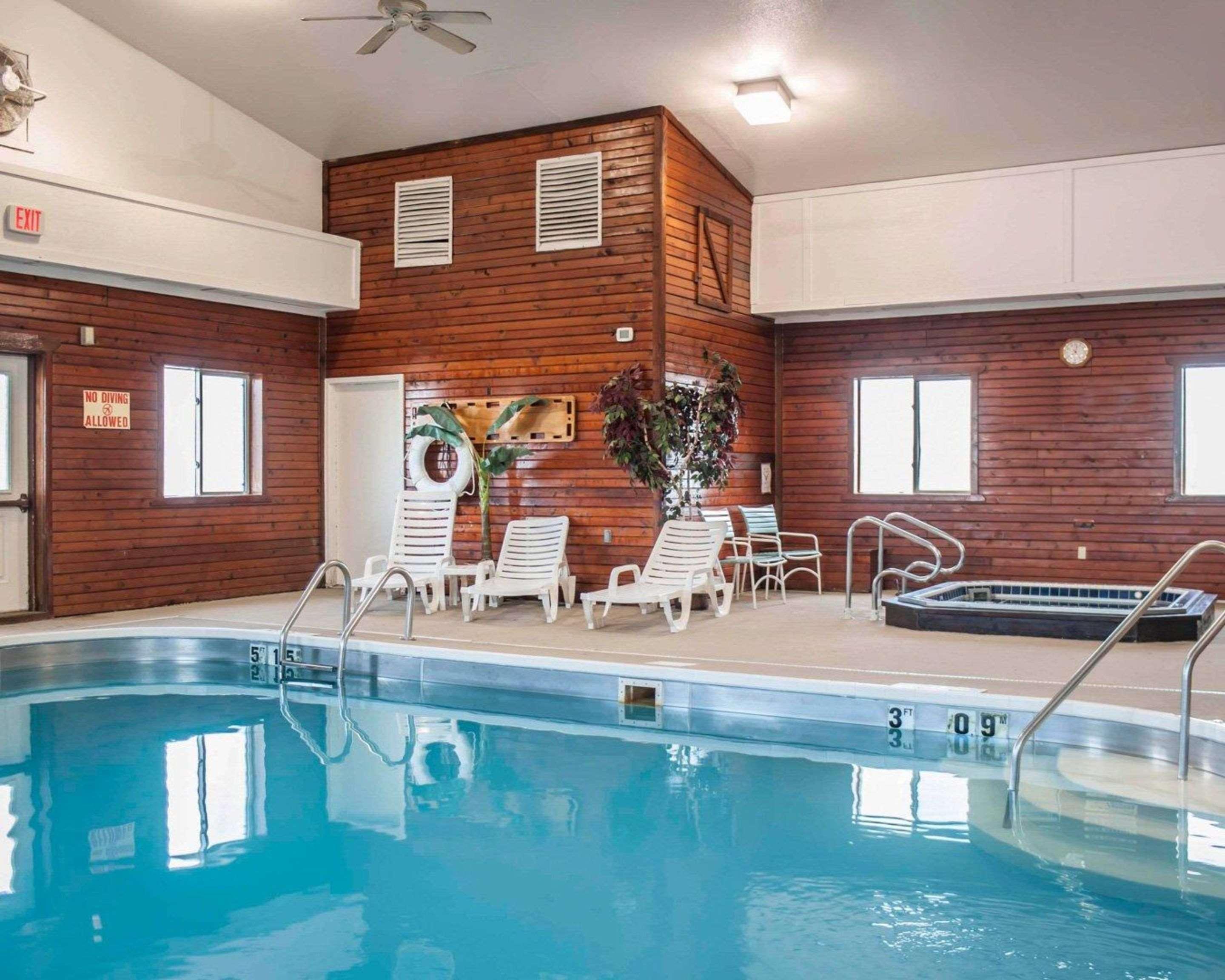 Quality Inn & Suites Boonville - Columbia Eksteriør bilde