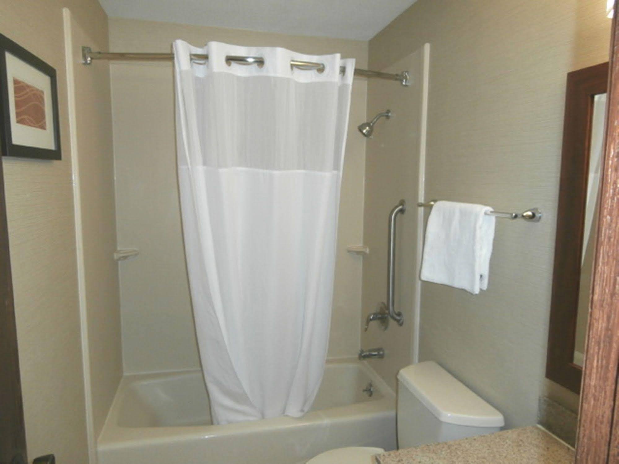 Quality Inn & Suites Boonville - Columbia Eksteriør bilde